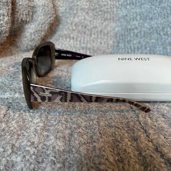 Nine West Women’s Sunglasses - Picture 3 of 9